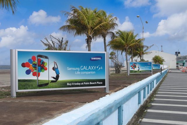 Advertisement at the Cruise Port