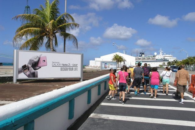 Advertisement at the Cruise Port