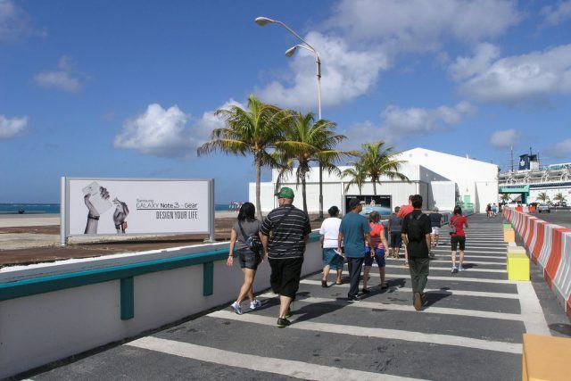 Advertisement at the Cruise Port